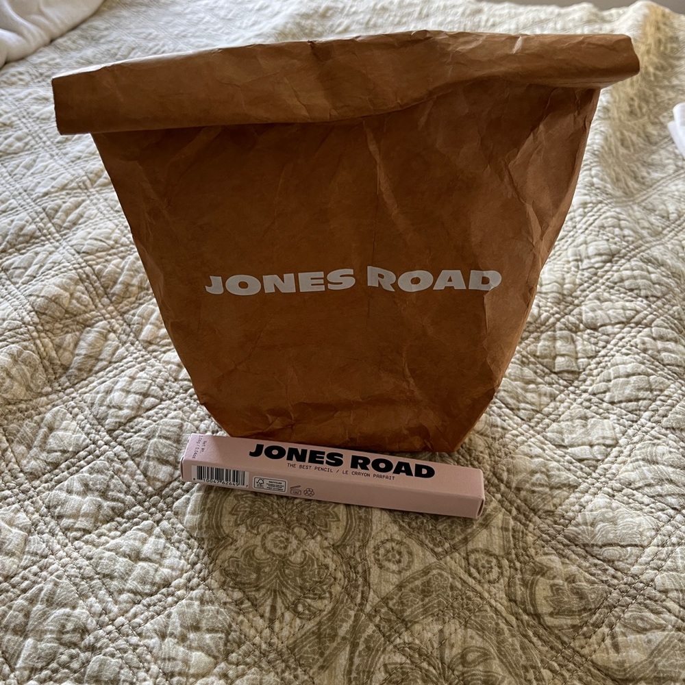 NIB Jones Road The Best Eye Pencil & Paper Bag